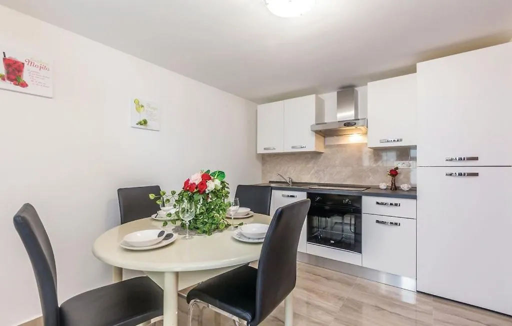 Luxe House Krk With Pool Villa Krk Town