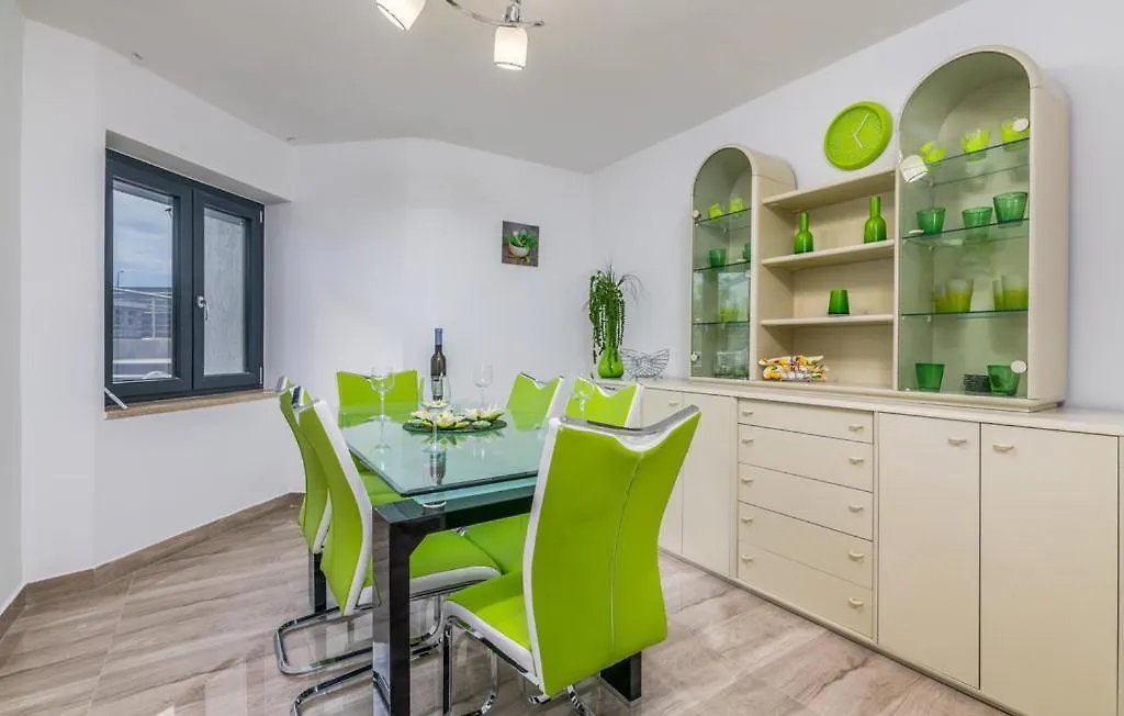 Luxe House Krk With Pool Villa Krk Town
