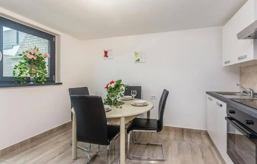 Luxe House Krk With Pool Villa Krk Town